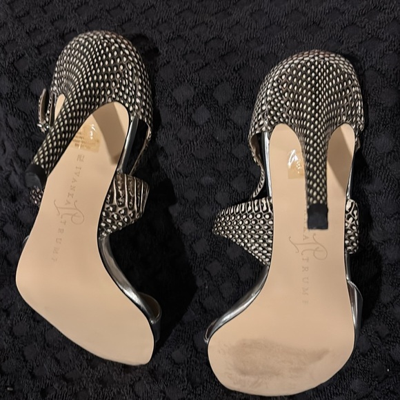 Ivanka Trump Heel Sandals - Picture 3 of 7